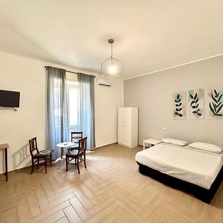 Domus Di Pupa Apartment Наполи Екстериор снимка